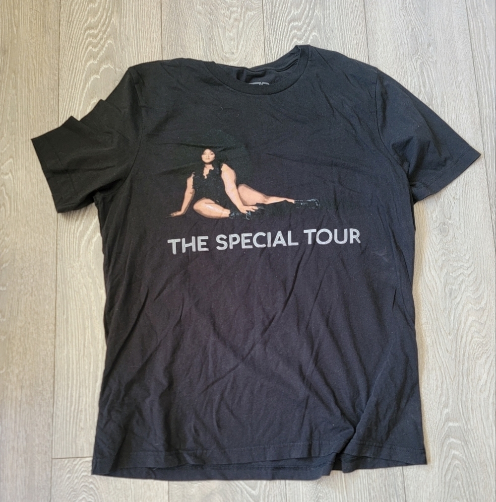 Lizzo 2022 Tour Shirt